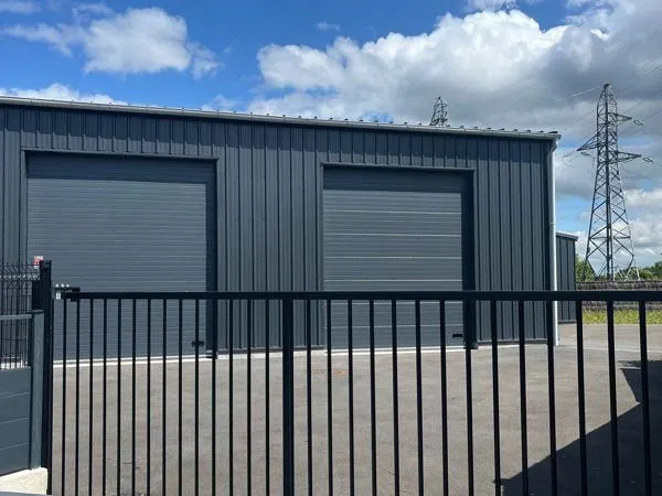 Hangar, entrepôt