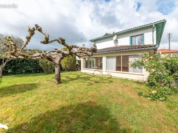 Pavillon 5 pièces 158 m²