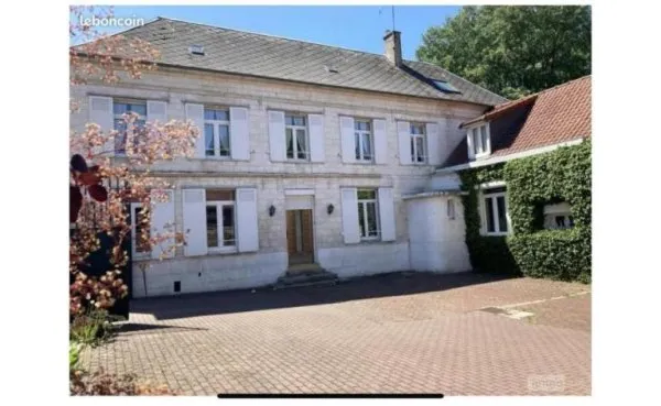 Maison 6 pièces 246 m²