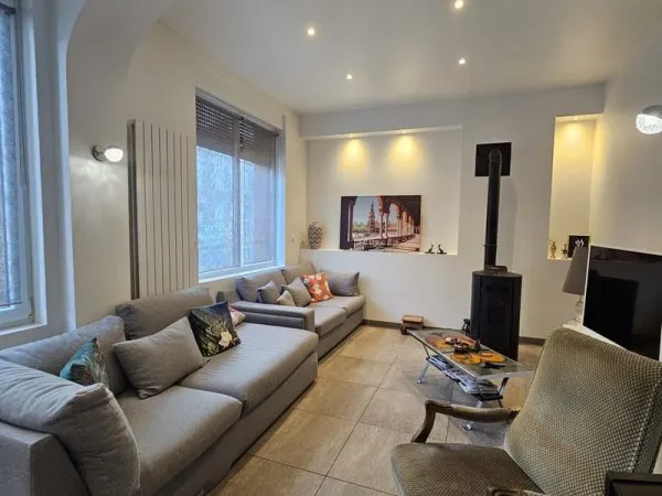 Maison 8 pièces 186 m²