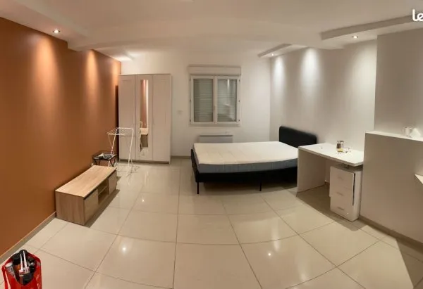 Studio à Auxonne
