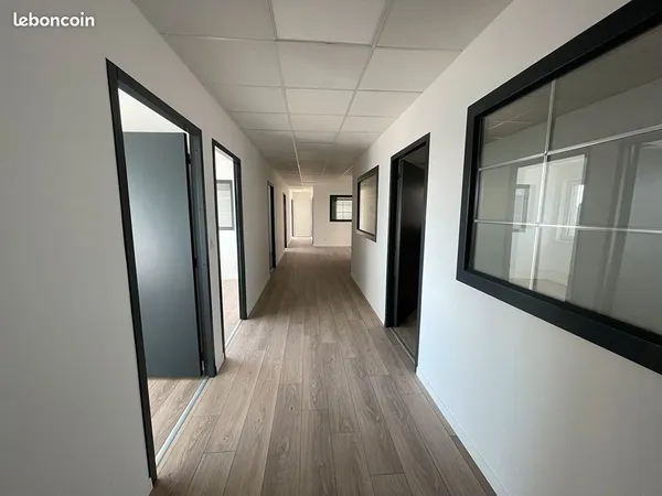 Bureaux 142 m² CLERMONT FERRAND