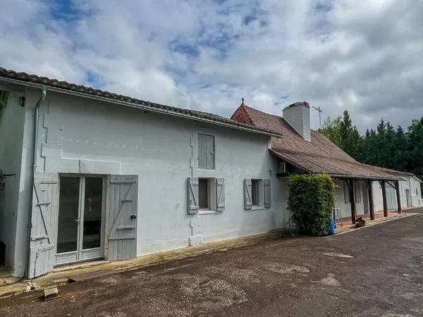 Maison entièrement rénovée Montpon