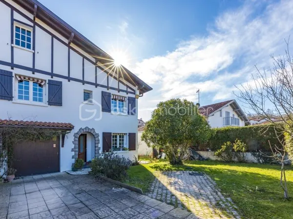 Maison 5 pièces 183 m²