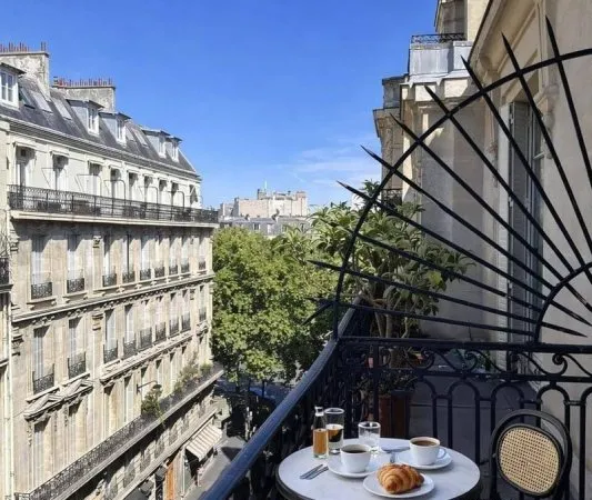 Appartement 7 pièces 256 m²