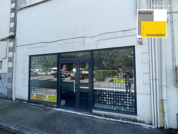Local 128 m² Morlaix