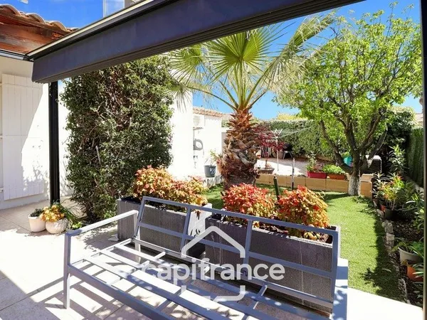 Dpt Var (83), à vendre SAINT CYR SUR MER maison P5 de 100 m² - Terrain de 554,00 m²