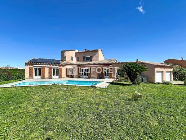 Maison 5 pièces 194 m²