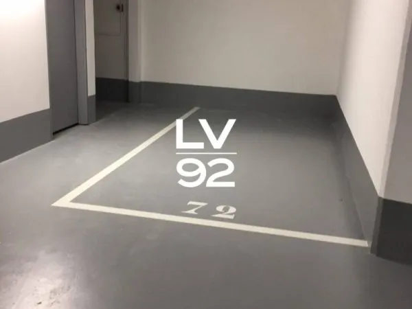 Parking 12 m²