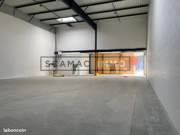 Local d'activité 314 m²