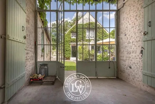 Propriété 11 pièces 285 m²
