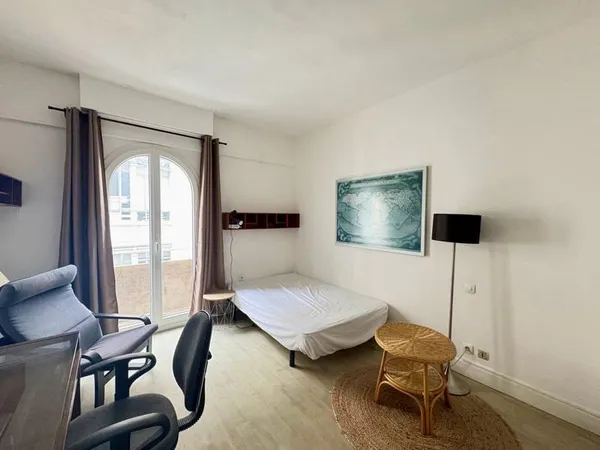 Studio meublé - HYPER CENTRE - RUE DU MARCHE NOTRE DAME