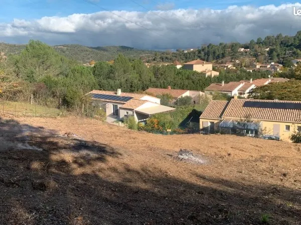 Terrain constructible