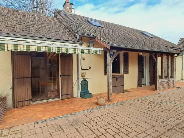 Maison de charme avec vie de plain-pied ? 3 chambres ? Garage ? Jardin