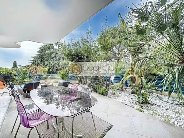 Nouveau, appartement avec vue mer et jardin