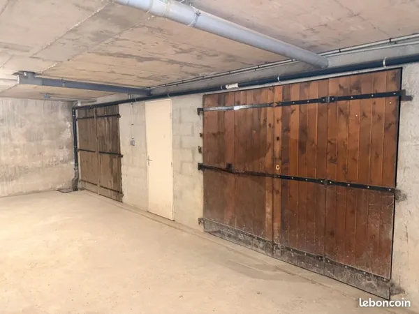 Vends garage trans en Provence