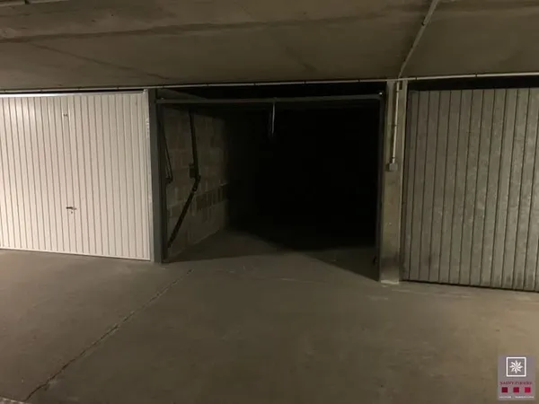 Parking 14 m²