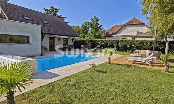 Maison 8 pièces 180 m²