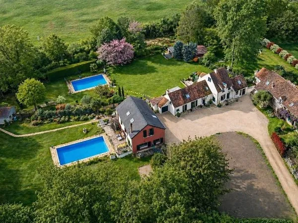 Propriété 26 pièces 710 m²