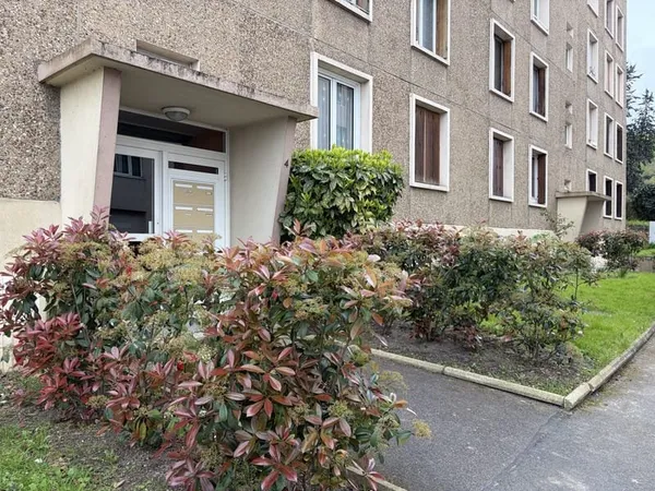 Appartement 3 pièces, parking et box