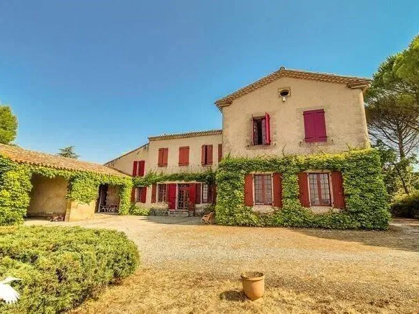 Maison 13 pièces 480 m²