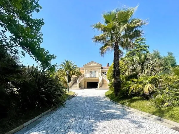 Maison de luxe 6 pièces 235 m²
