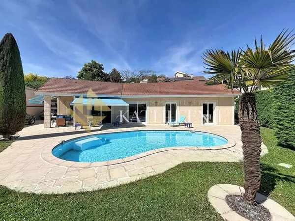 Maison de plain-pied 5 pièces 110 m²