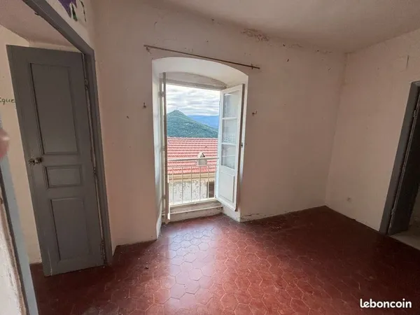 Oletta - T2 38 m² - vue montagnes - centre village