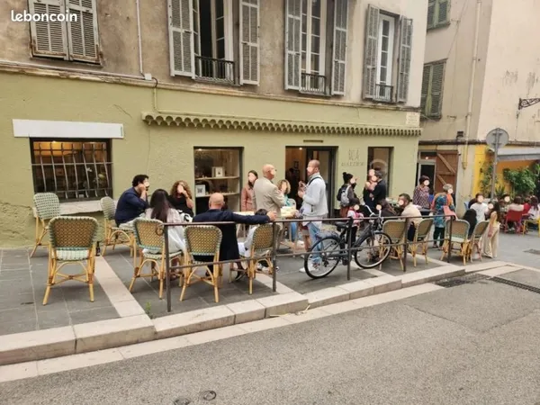 Commerce 60 m²