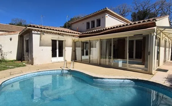 Emplacement idyllique pour cette villa familiale