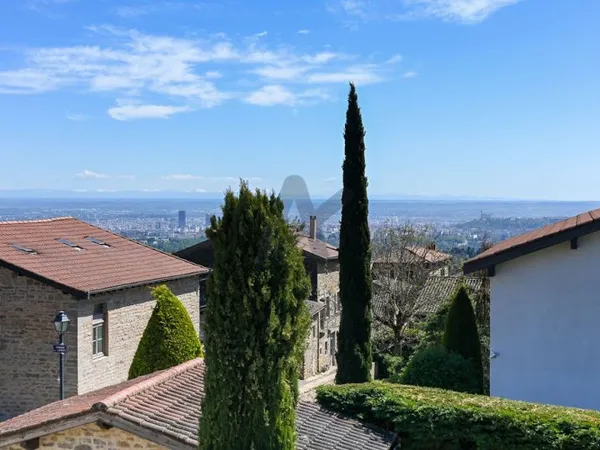 Vends maison en pierres - 125.6m² - 4 pièces, 3 chambres - Saint-Didier-au-Mont-d'Or 69370