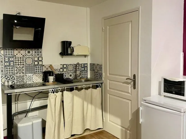 Chambre meublée avec accès indépendant