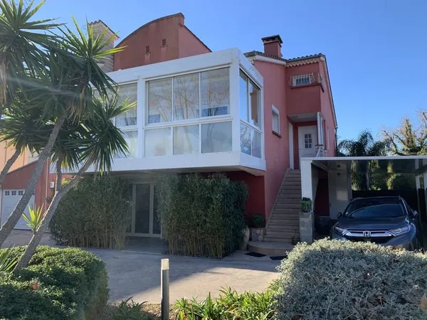 SUPERBE APPARTEMENT T4 AVEC VERANDA + T2 LOUE MEUBLE AVEC S