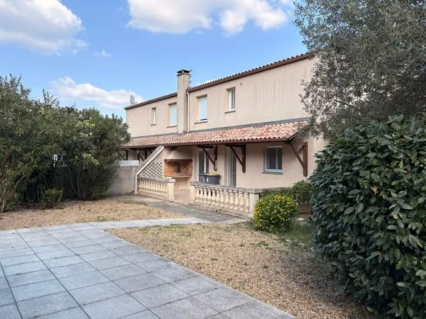 À louer Rez-de-villa 80 m2 avec jardin privatif à Fontès