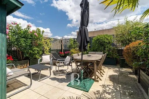Appartement 6 pièces 151 m²