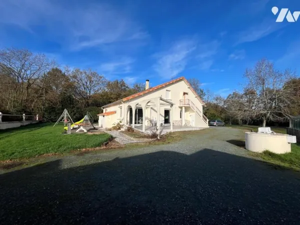 Maison 9 pièces 200 m²