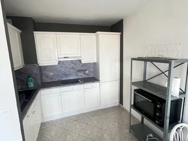 Appartement F2 Sablon