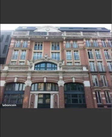 Location studio et parking privé