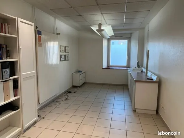 Cabinet/Local paramédical de 17m2 à louer - Jarville la malgrange - Parking Privé - PMR