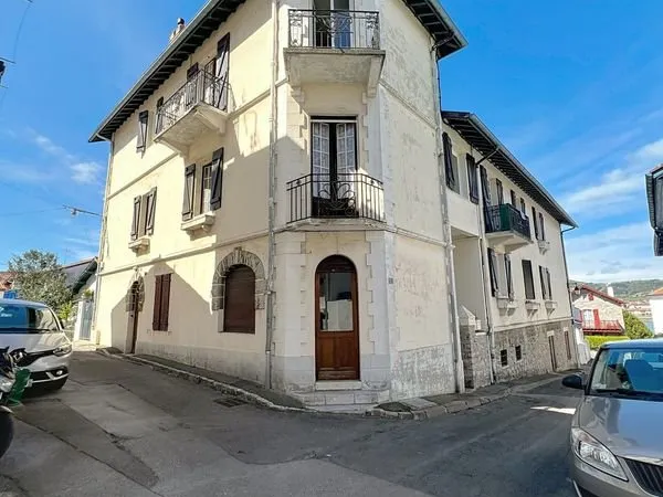 Maison de ville 9 pièces 183 m²