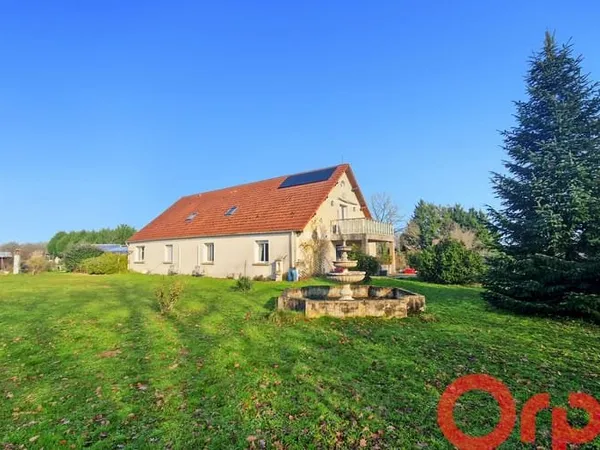 Maison 7 pièces 300 m²