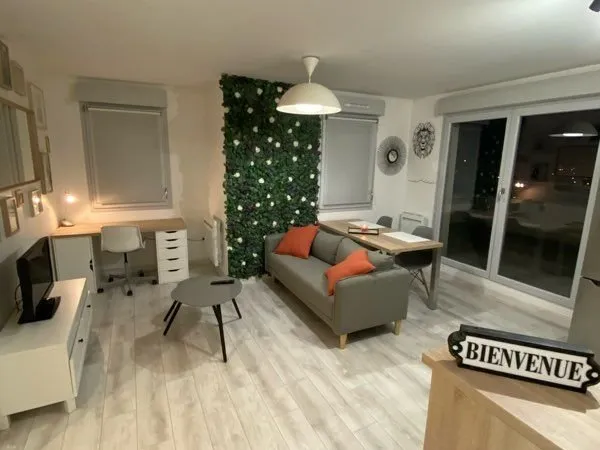 T2 lumineux avec grande terrasse - 42m² + 18m² extérieur - Résidence récente (2020)
