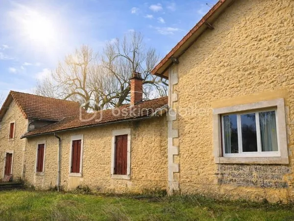 Grande LONGERE en pierre et maison d'habitation