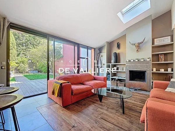 Maison 8 pièces 206 m²