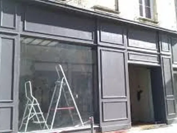 Local commercial 164 m²