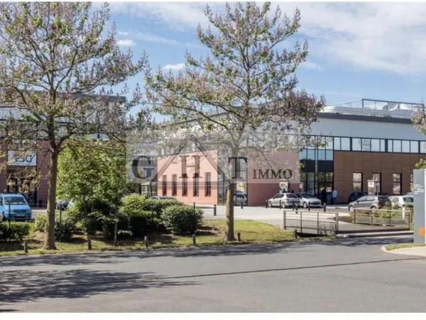 ENTREPÔT BUREAUX A LOUER A VILLENEUVE-LA-GARENNE