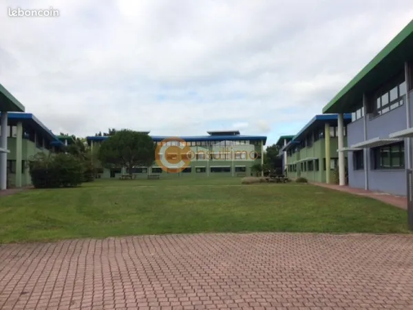 Bureaux 1 000 m²