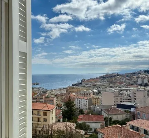 T 3 BASTIA HAUTEUR