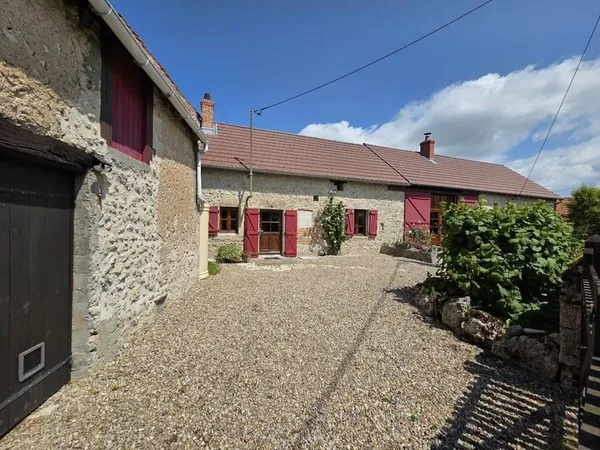 Maison Vente Cindré 8p 195m² 285000€