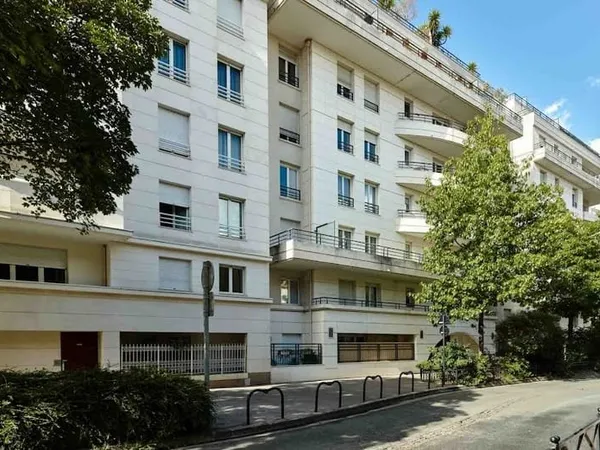 Stationnement Location Courbevoie   70€